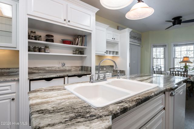 3655 Hillcrest Drive, Farmville, NC 27828