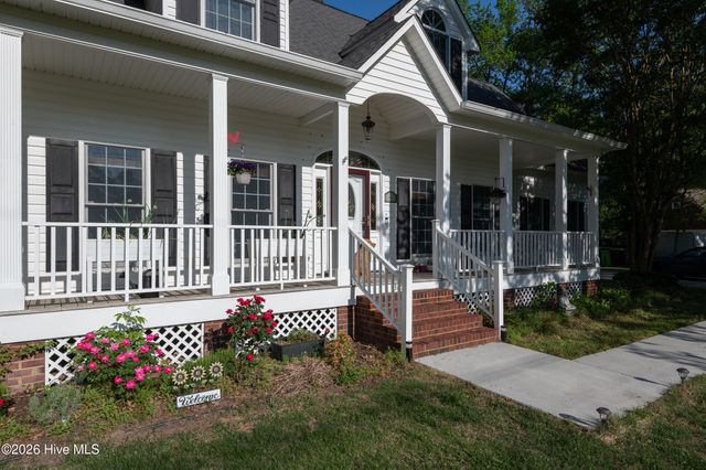 3655 Hillcrest Drive, Farmville, NC 27828