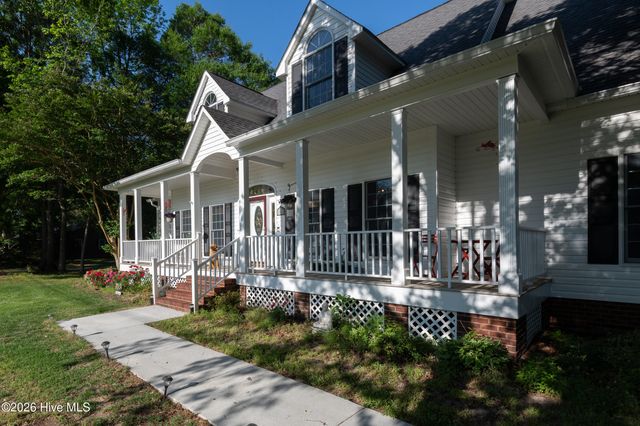 3655 Hillcrest Drive, Farmville, NC 27828