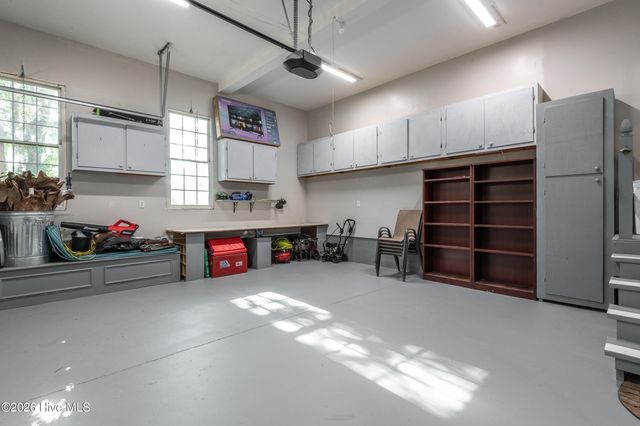 3655 Hillcrest Drive, Farmville, NC 27828