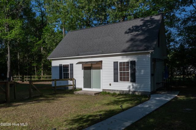 3655 Hillcrest Drive, Farmville, NC 27828