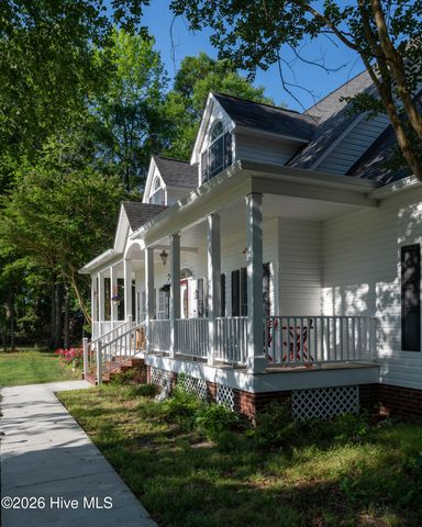 3655 Hillcrest Drive, Farmville, NC 27828