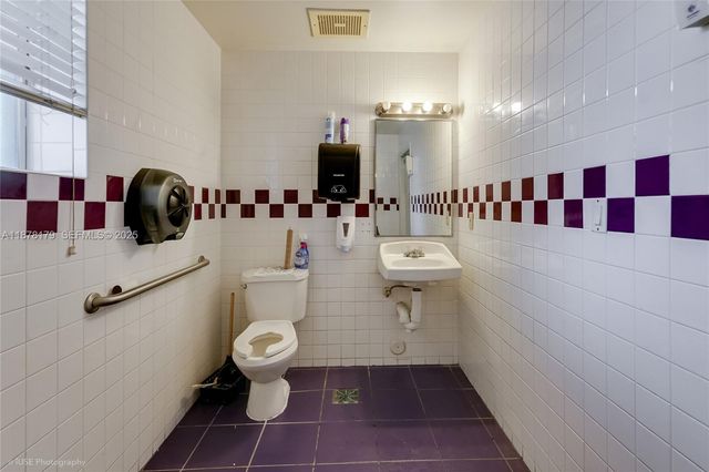 13242 NW 7th Avenue, North Miami, FL 33168