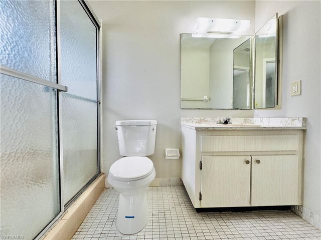 3619 SE 9th PL # 4, Cape Coral, FL 33904