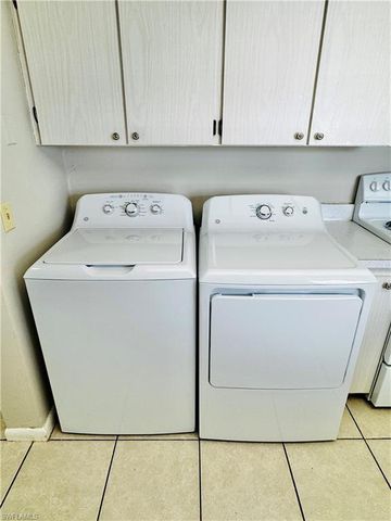 3619 SE 9th PL # 4, Cape Coral, FL 33904