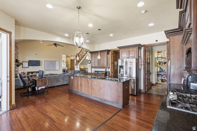 217 E SCENIC PEAK CV, Draper, UT 84020
