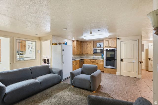 217 E SCENIC PEAK CV, Draper, UT 84020