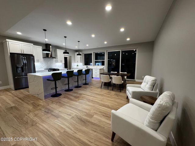 5563 S Minuteman Drive, Palmer, AK 99645