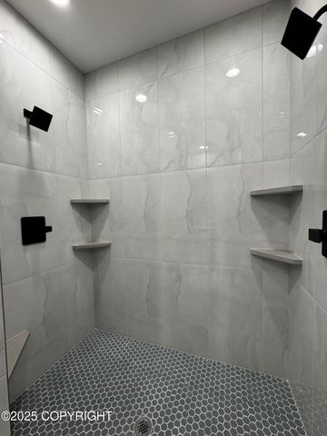 5563 S Minuteman Drive, Palmer, AK 99645