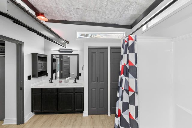 30372 N Meadow Brook Lane, Elkhart, IN 46514