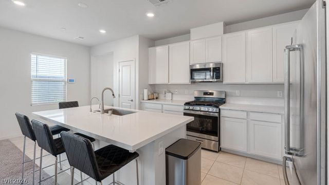 11872 Pelican Butte Avenue, Las Vegas, NV 89138