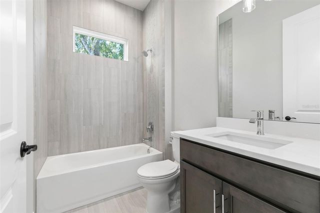 230 S RIVERWALK DRIVE, Palm Coast, FL 32137