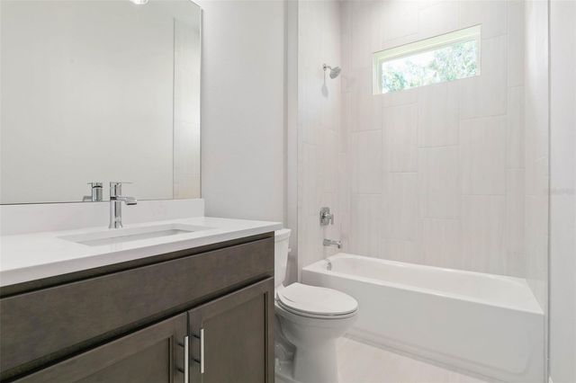 230 S RIVERWALK DRIVE, Palm Coast, FL 32137