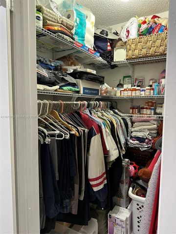 11307 SW 200th St B-202, Miami, FL 33157