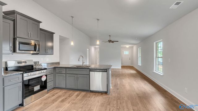 15480 Lapwing Cove, Athens, AL 35611