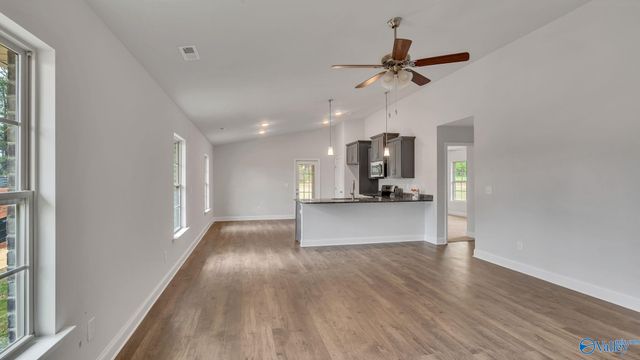 15480 Lapwing Cove, Athens, AL 35611
