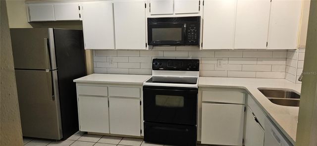 2 ESCONDIDO CIRCLE 185, Altamonte Springs, FL 32701