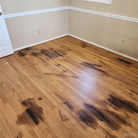 940 Rogers Lane, Florissant, MO 63033