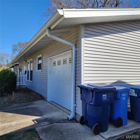 940 Rogers Lane, Florissant, MO 63033