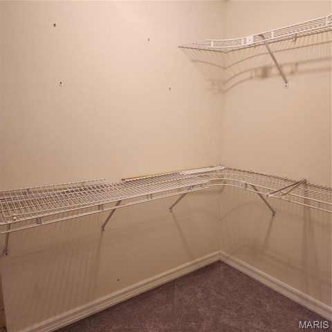 940 Rogers Lane, Florissant, MO 63033