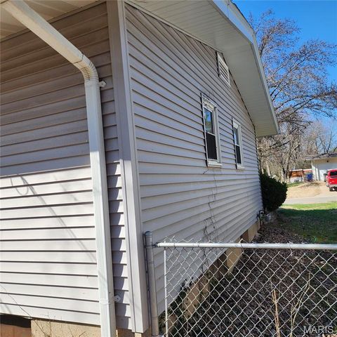 940 Rogers Lane, Florissant, MO 63033