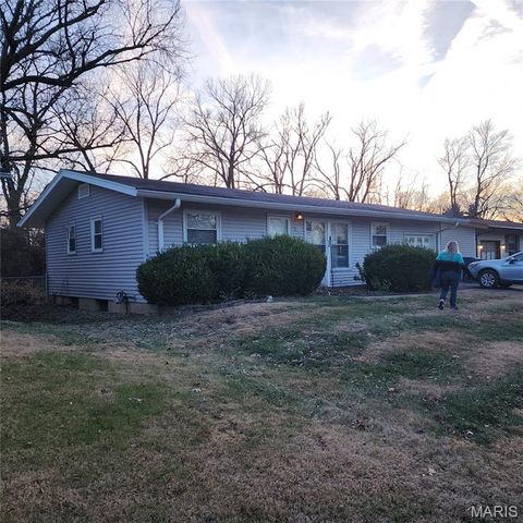 940 Rogers Lane, Florissant, MO 63033