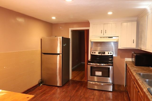 845 Stafford, Leicester, MA 01524