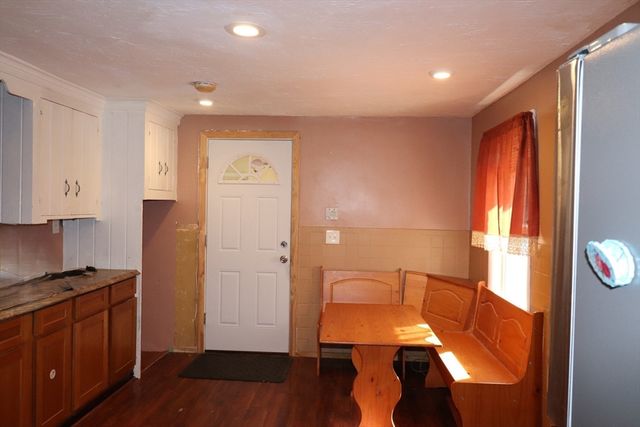 845 Stafford, Leicester, MA 01524