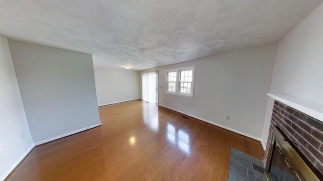 270 Apache Way 270, Tewksbury, MA 01876