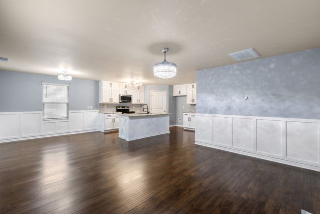 1240 Oxford Village Cv, Columbia, TN 38401