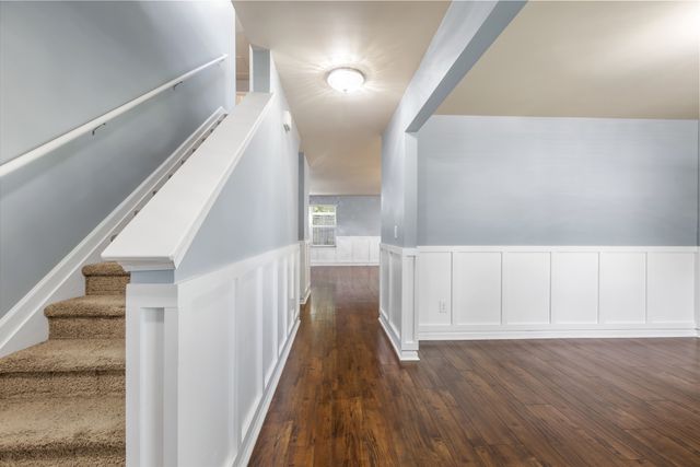 1240 Oxford Village Cv, Columbia, TN 38401