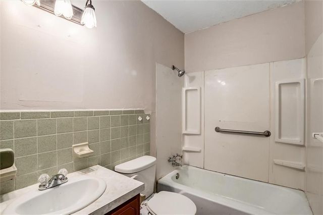 1203 WESTERN Street, Leavenworth, KS 66048