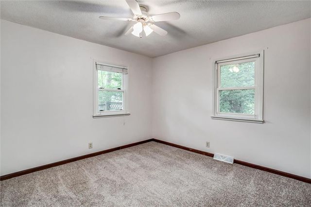1203 WESTERN Street, Leavenworth, KS 66048
