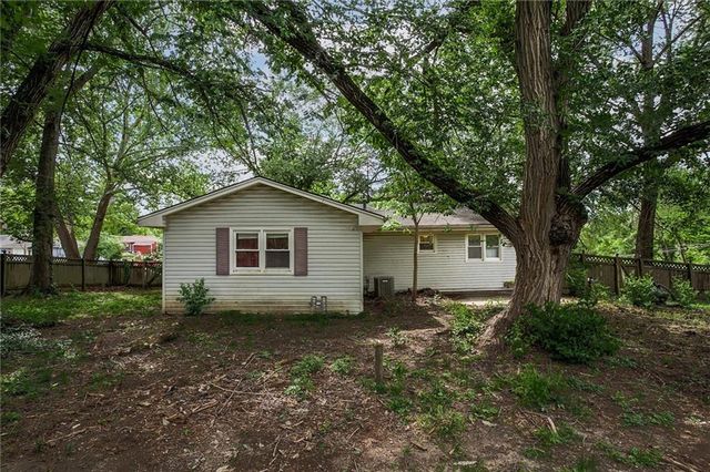1203 WESTERN Street, Leavenworth, KS 66048