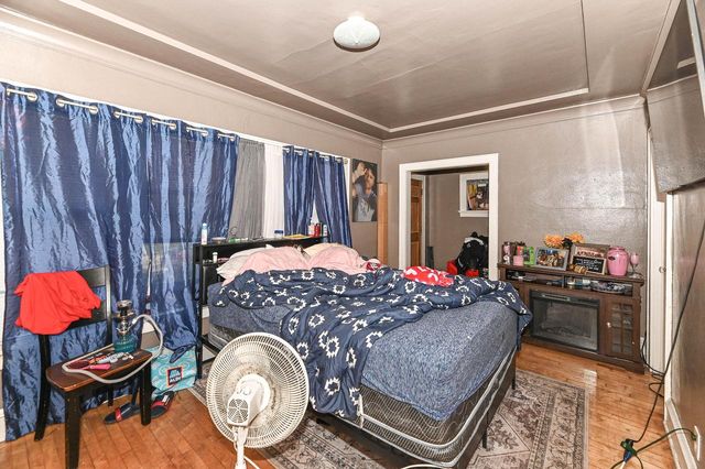 5432 N 41st STREET, Milwaukee, WI 53209