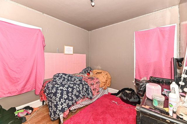 5432 N 41st STREET, Milwaukee, WI 53209