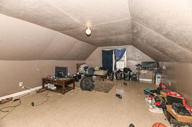 5432 N 41st STREET, Milwaukee, WI 53209