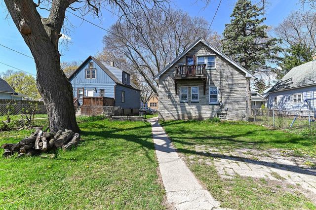 5432 N 41st STREET, Milwaukee, WI 53209