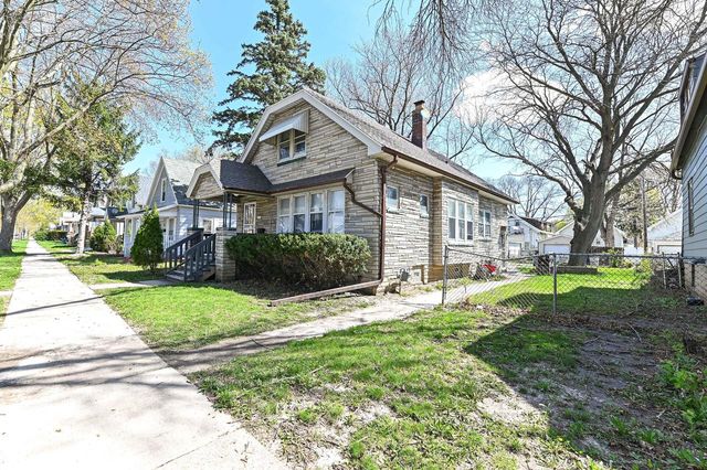 5432 N 41st STREET, Milwaukee, WI 53209