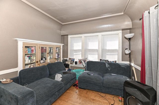 5432 N 41st STREET, Milwaukee, WI 53209