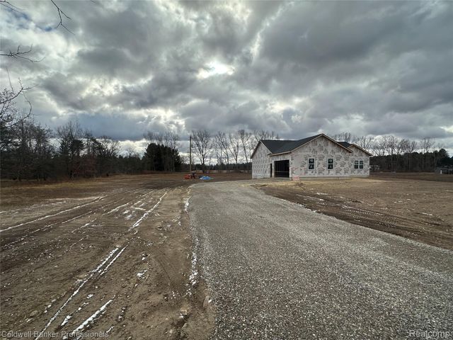 2080 Bowers Road, Lapeer, MI 48446