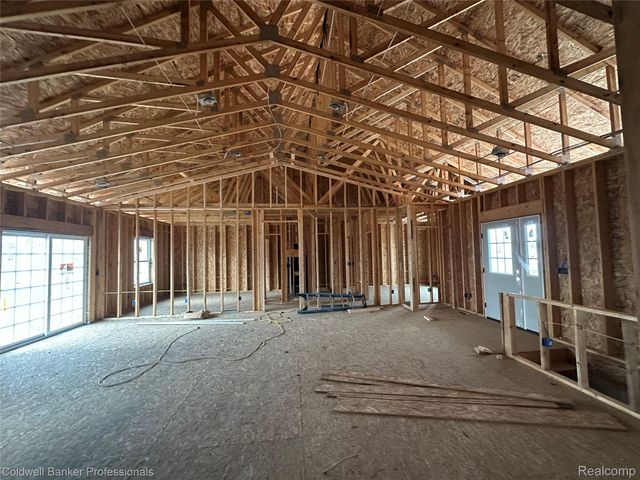 2080 Bowers Road, Lapeer, MI 48446