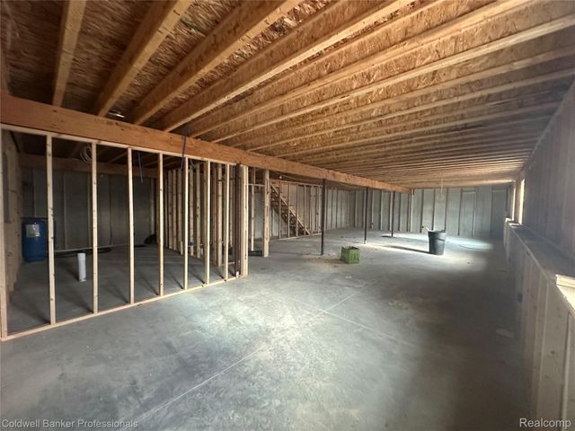 2080 Bowers Road, Lapeer, MI 48446