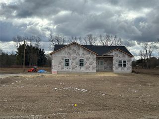 2080 Bowers Road, Lapeer, MI 48446