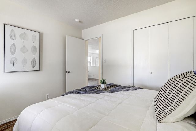 505 Cimarron Meadows Drive NE, Rio Rancho, NM 87144