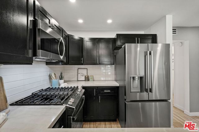 11230 Peach Grove Street 208, Los Angeles, CA 91601