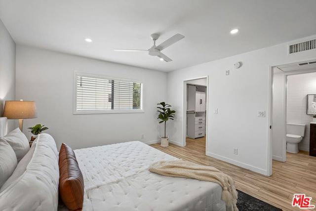11230 Peach Grove Street 208, Los Angeles, CA 91601