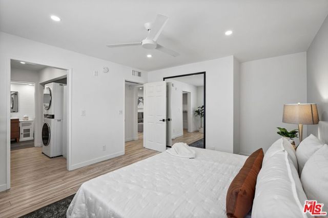 11230 Peach Grove Street 208, Los Angeles, CA 91601