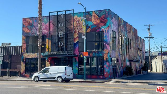 11230 Peach Grove Street 208, Los Angeles, CA 91601