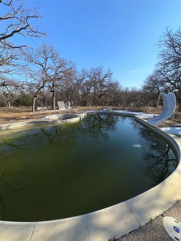 647 County Road 3657, Springtown, TX 76082